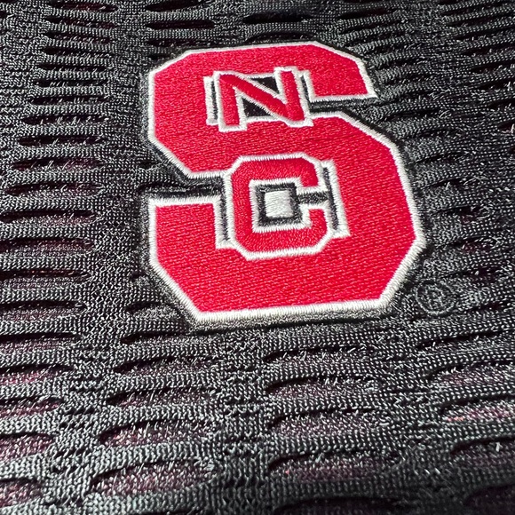 NWT NC State Wolfpack collegiate small purse by Alan Stuart - Picture 2 of 12